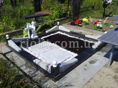 Pamyatnik_c_angelom_foto_1 (2)